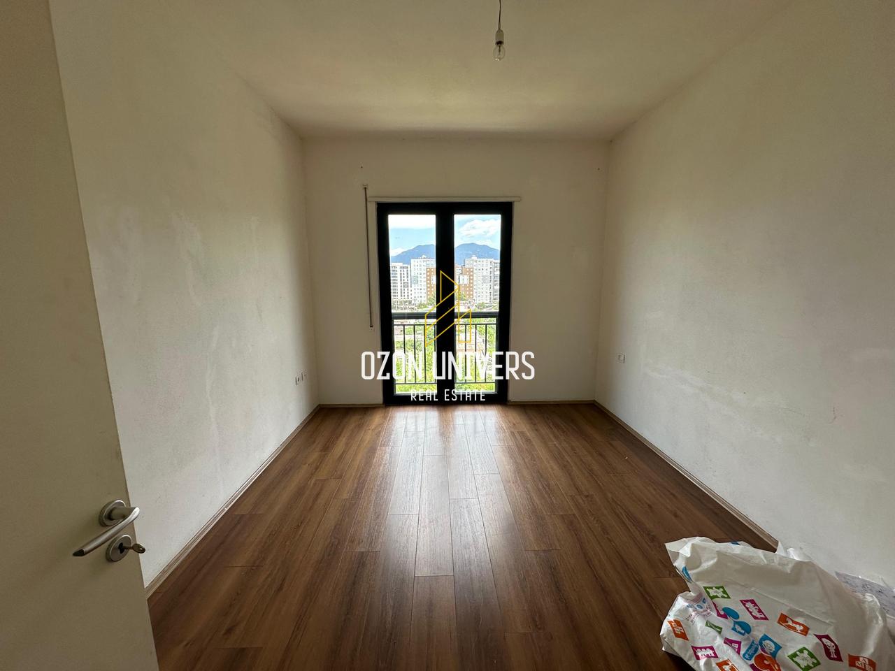 Apartament 3+1+2+parkim për qira tek Green City Residence, Astir!