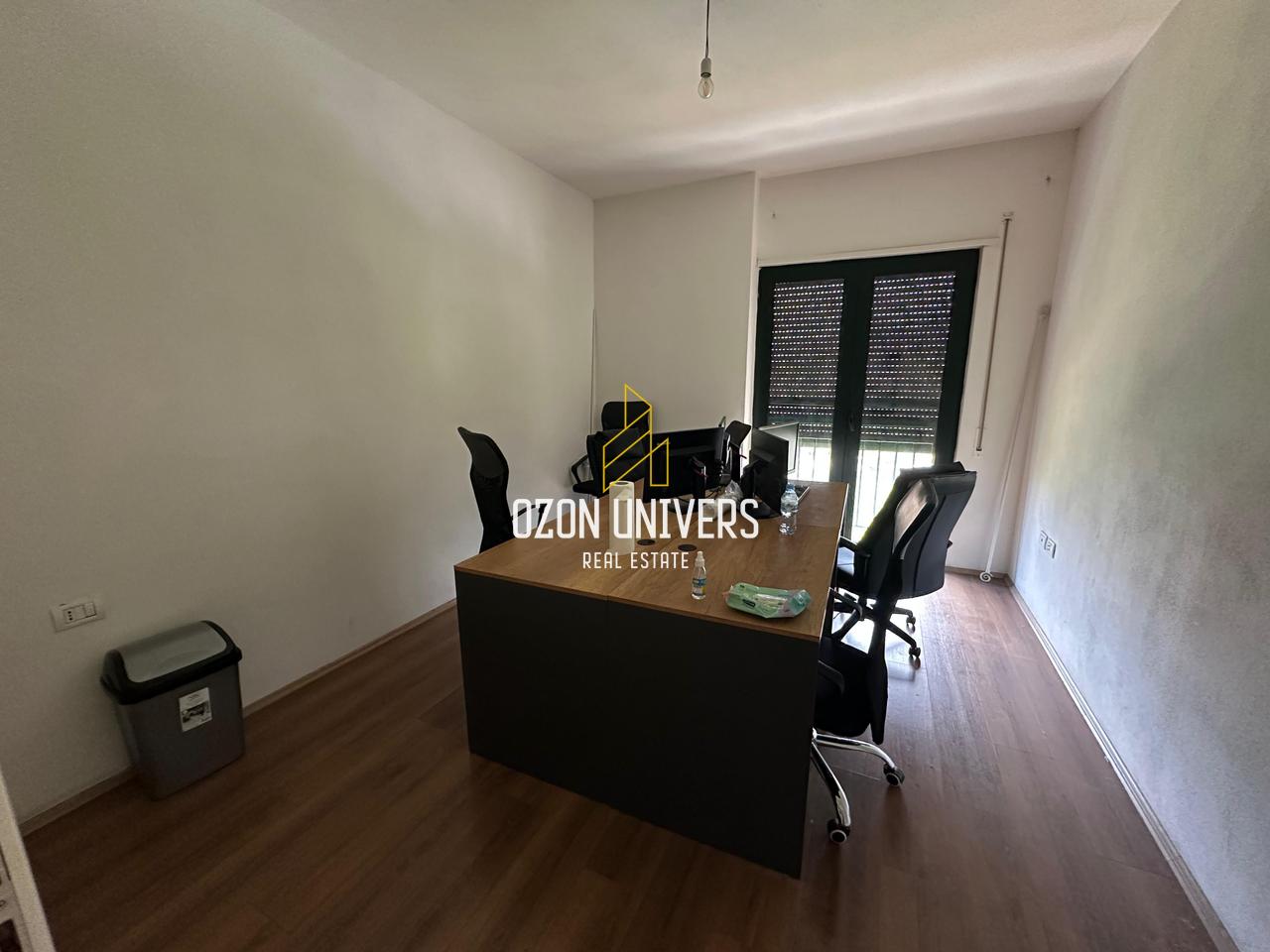 Apartament 3+1+2+parkim për qira tek Green City Residence, Astir!