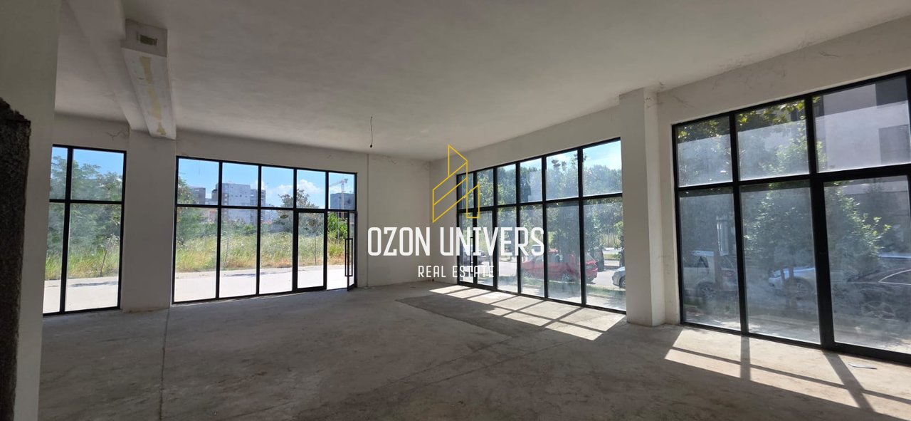Locale commerciale in affitto, presso Green City Residence, Astir!