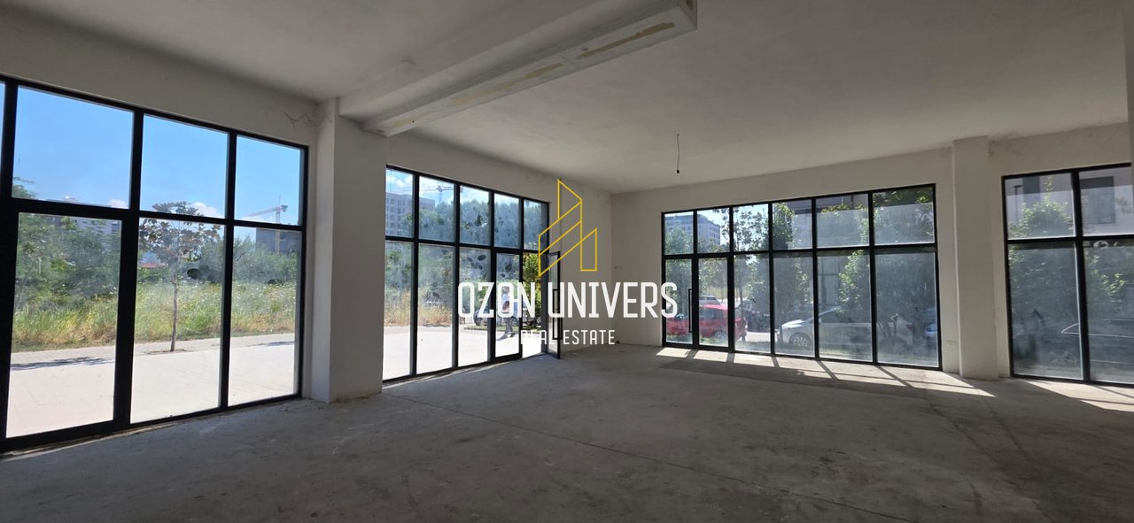 Locale commerciale in affitto, presso Green City Residence, Astir!
