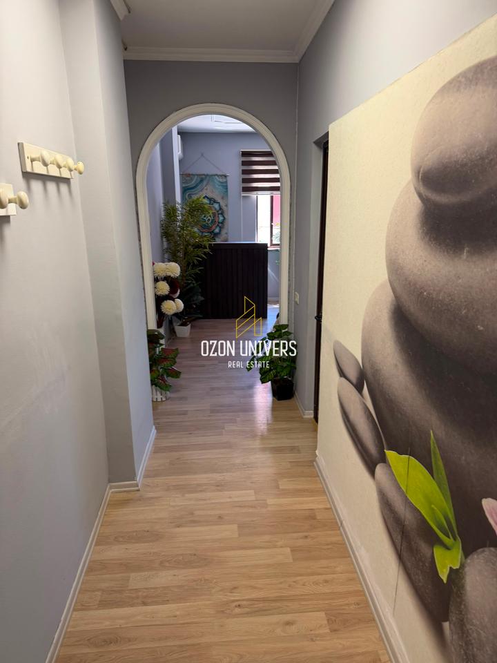 Apartament me qira për biznes, në Bllok!