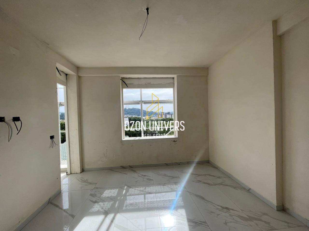 Apartment 1+1 for sale at Mali i Robit, Golem!!