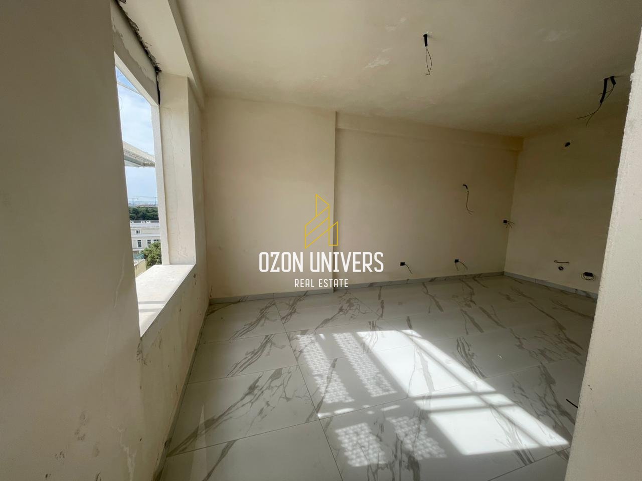 Apartment 1+1 for sale at Mali i Robit, Golem!!