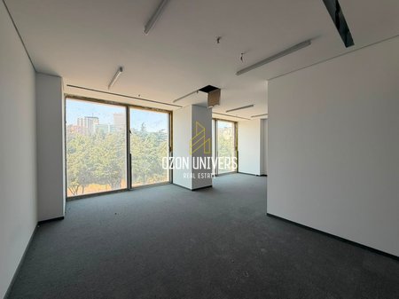 Due spazi commerciali in affitto – Disponibili insieme o separatamente | Downtown One, Tirana!