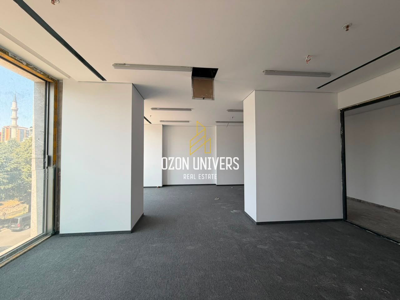Due spazi commerciali in affitto – Disponibili insieme o separatamente | Downtown One, Tirana!