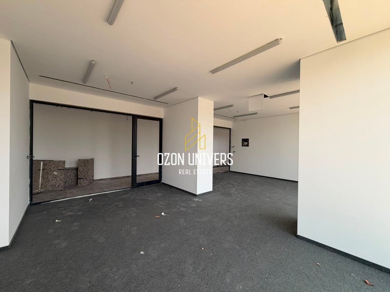 Due spazi commerciali in affitto – Disponibili insieme o separatamente | Downtown One, Tirana!