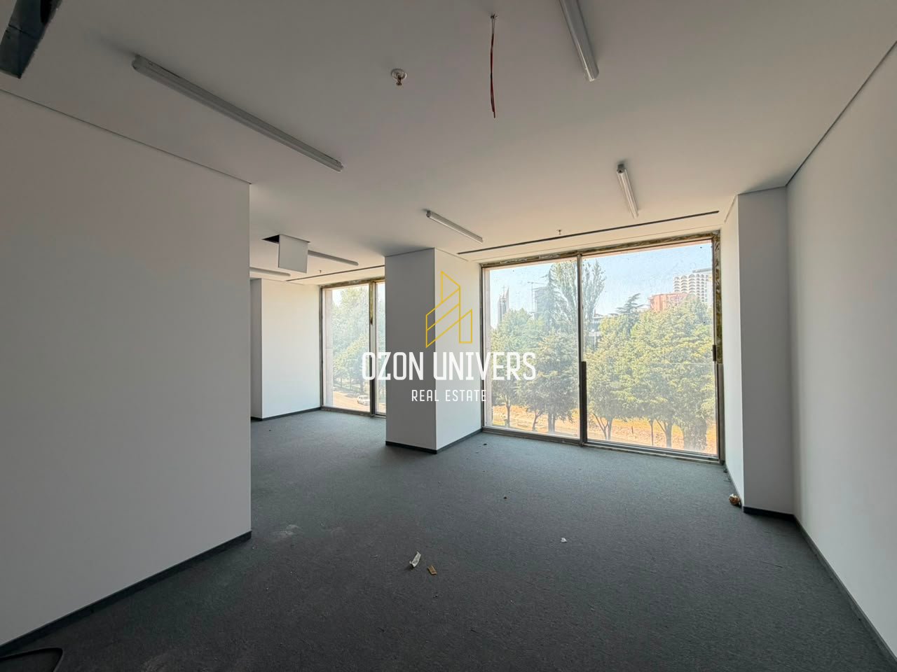 Due spazi commerciali in affitto – Disponibili insieme o separatamente | Downtown One, Tirana!