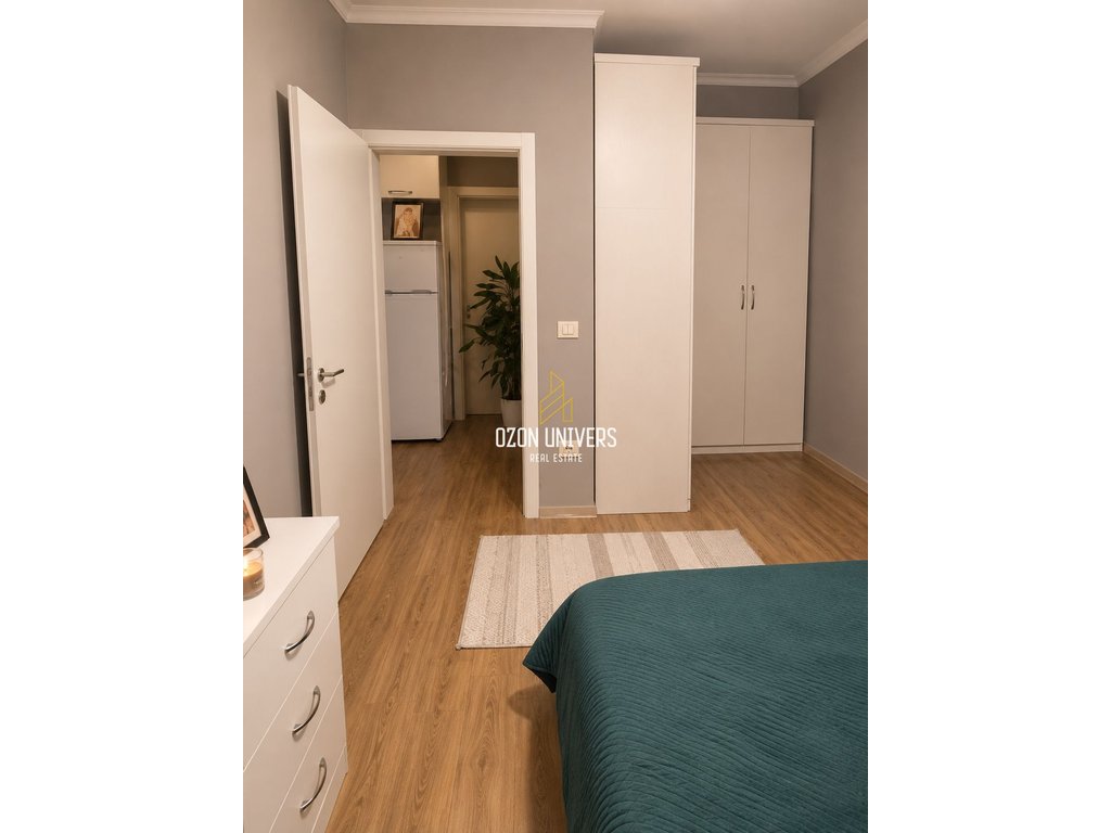 Apartament me qira 1+1 tek Komuna e Parisit!