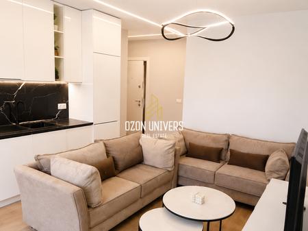1+1 apartment for sale near the Paris Commune!