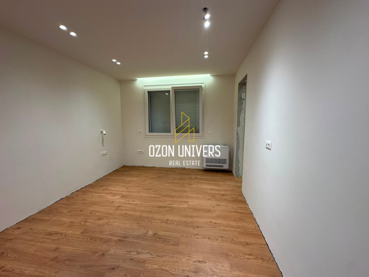 Appartamento per uffici 2+1+2 in affitto, Ex Esposizione!