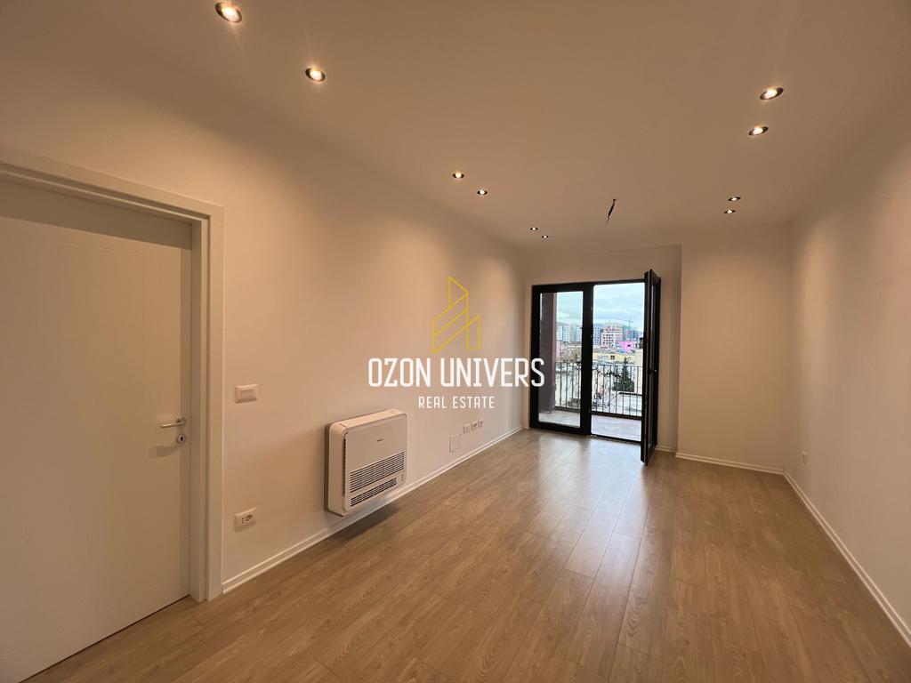 1+1 apartment for rent for business at Garden Building, Kavaja Street!