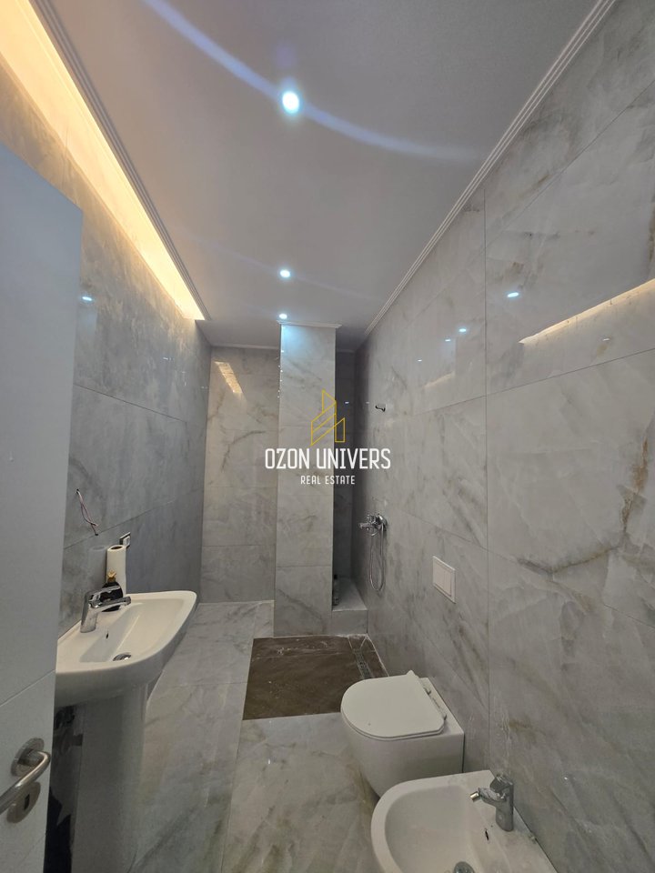 1+1 apartment for rent, near the Paris Commune!