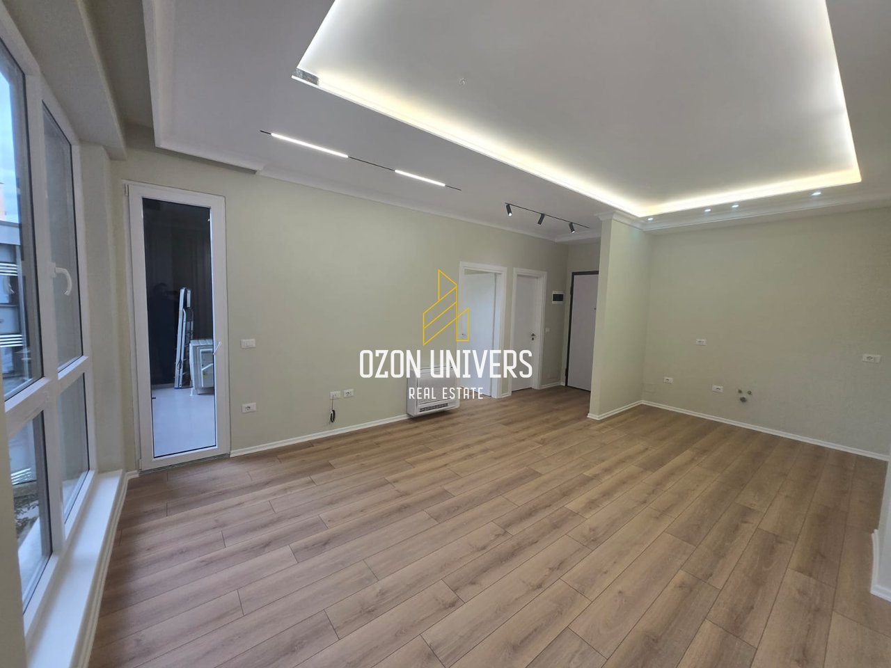 1+1 apartment for rent, near the Paris Commune!