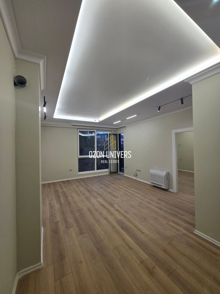 1+1 apartment for rent, near the Paris Commune!