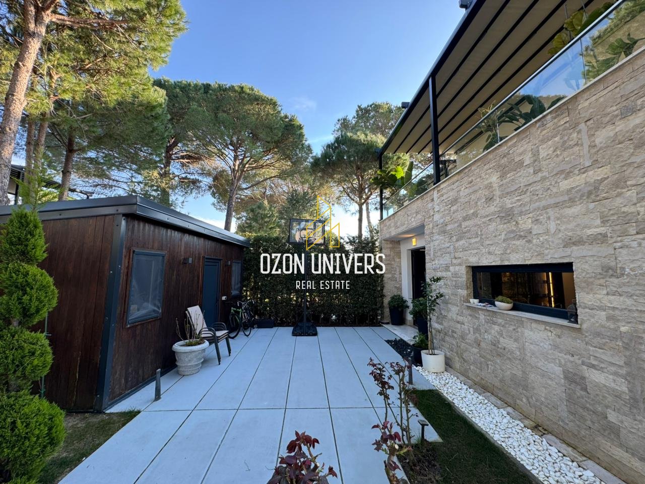 Luxury villa for sale at San Pietro Residence, Gjiri i Lalzit!