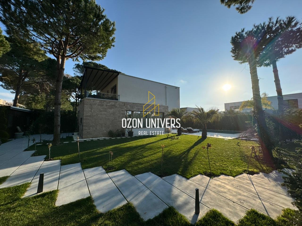 Luxury villa for sale at San Pietro Residence, Gjiri i Lalzit!