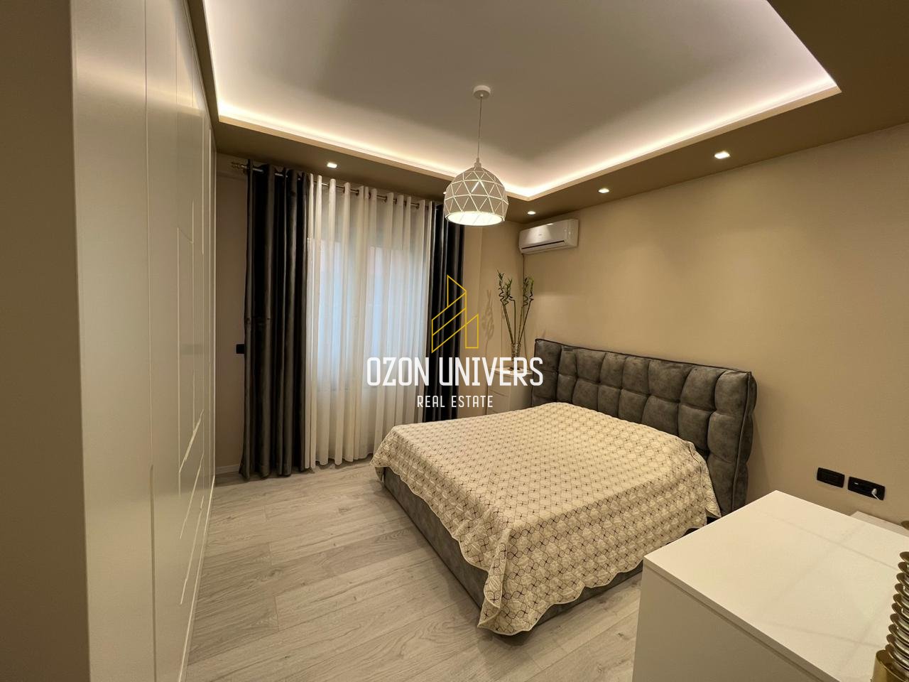 Appartamento 2+1+2 con parcheggio, vicino al Lago di Tirana!