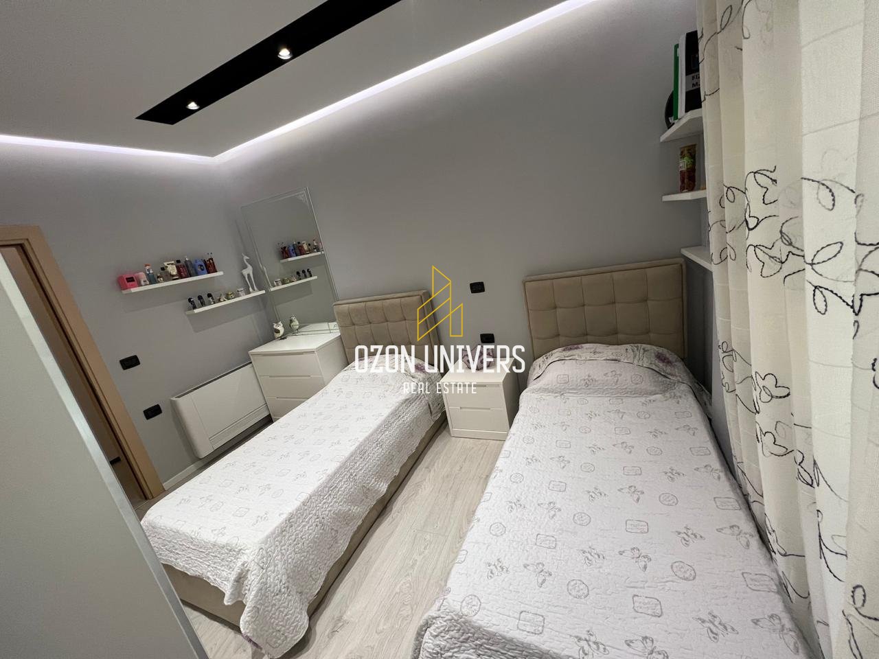 Appartamento 2+1+2 con parcheggio, vicino al Lago di Tirana!