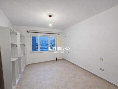 2+1+2 apartment for rent for living or business, in Astir near Oslo Bar!