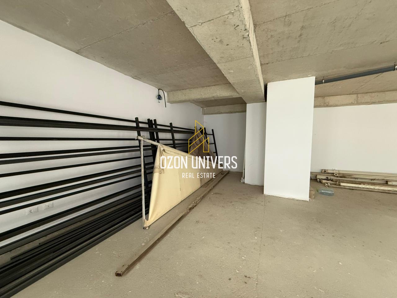 Ambient Biznesi me qira - Mangalem 21, Ali Dem