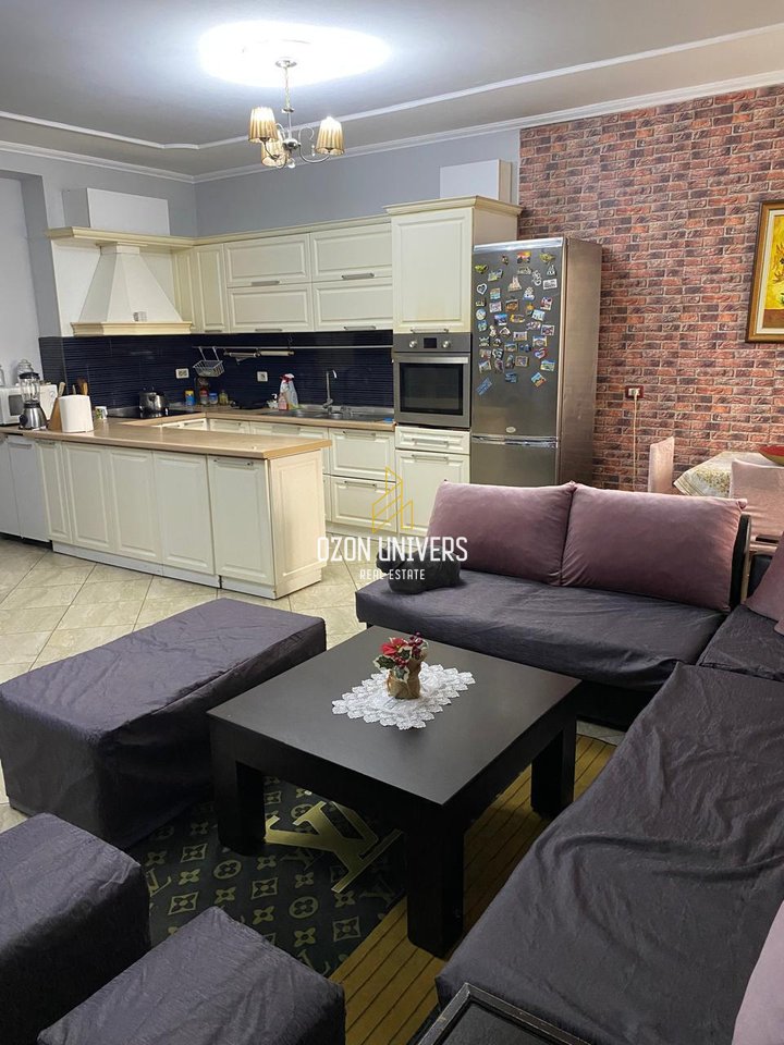 Apartament 2+1 për shitje, në Fresk!
