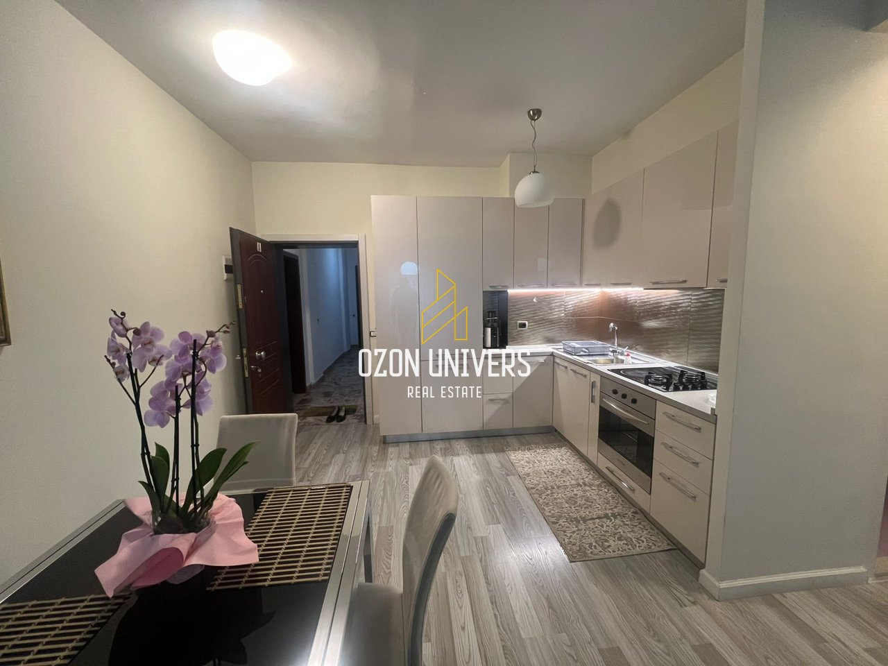 Apartament 1+1 për qira, tek Ministria e Jashtme!