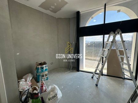 Business premises for rent!