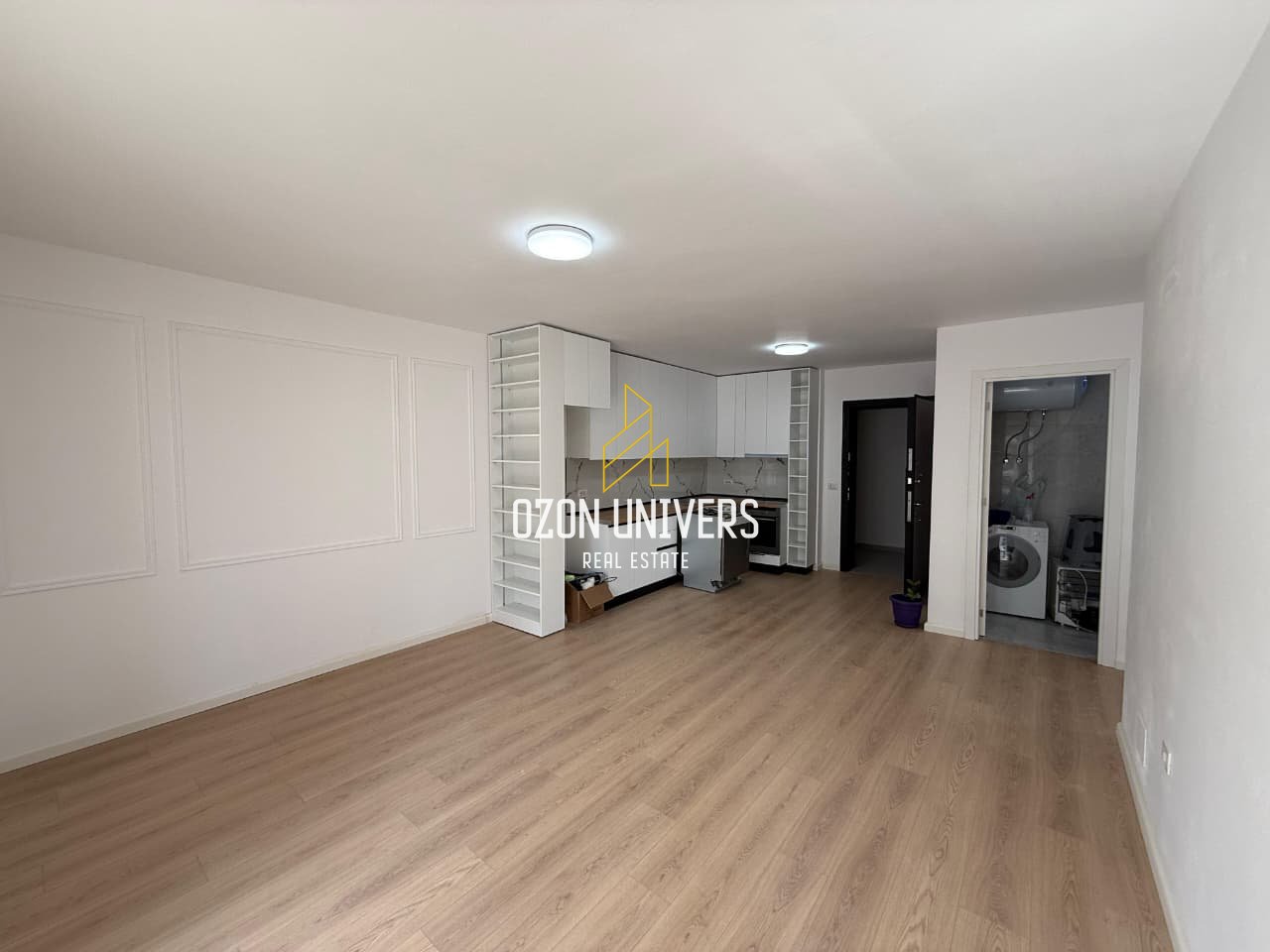 Apartament 2+1+2 për Qira tek Rruga e Qelqit, Kombinat!