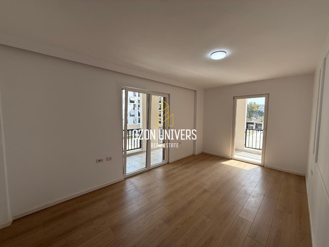Apartament 2+1+2 për Qira tek Rruga e Qelqit, Kombinat!