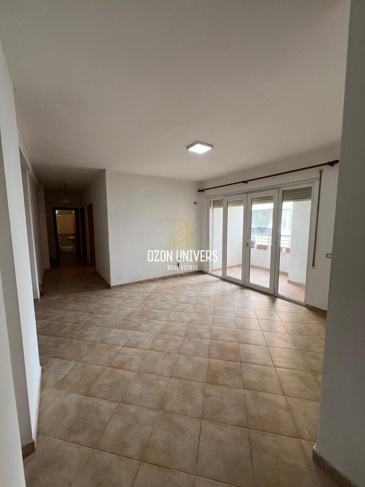 Apartament 2+1+2 me qira per banim ose biznes, në Astir pranë Oslo Bar!