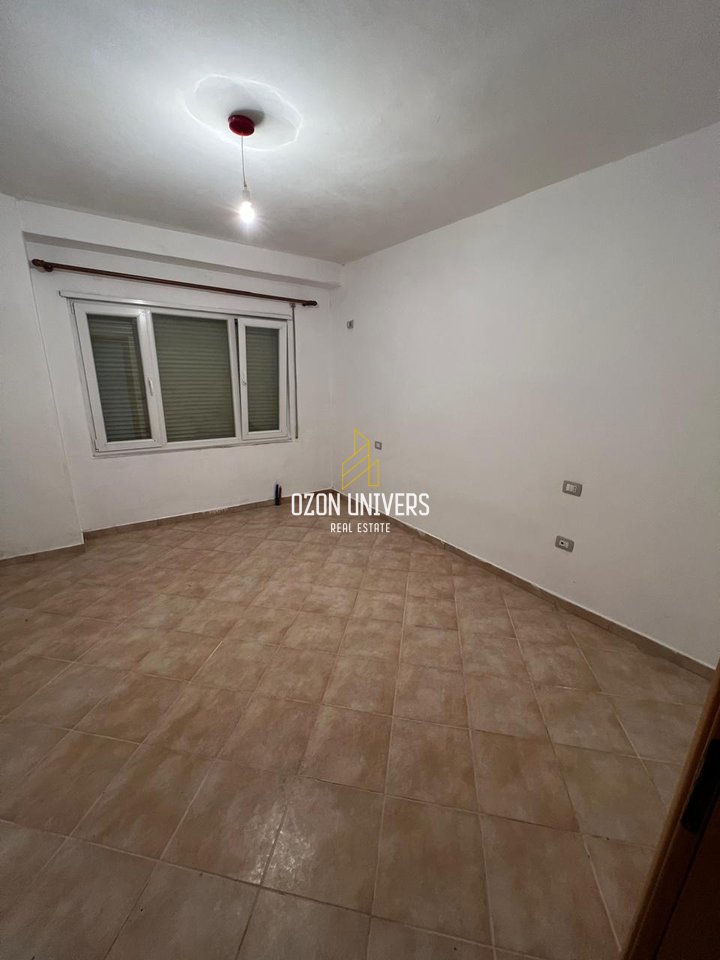 Apartament 2+1+2 me qira per banim ose biznes, në Astir pranë Oslo Bar!