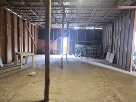 Capannone in affitto, sull'autostrada Tirana-Durazzo, vicino a Casa Italia!