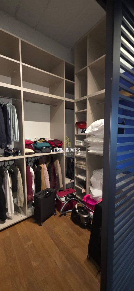 Apartament 3+1+2 për qira, tek Ozone Electronics në Astir!