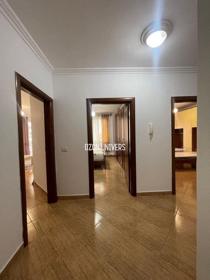 Apartament 2+1+2 për qira, tek Komuna e Parisit!