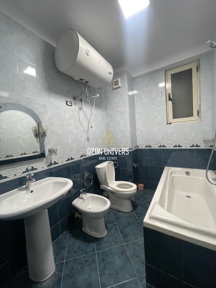 Apartament 2+1+2 për qira, tek Komuna e Parisit!