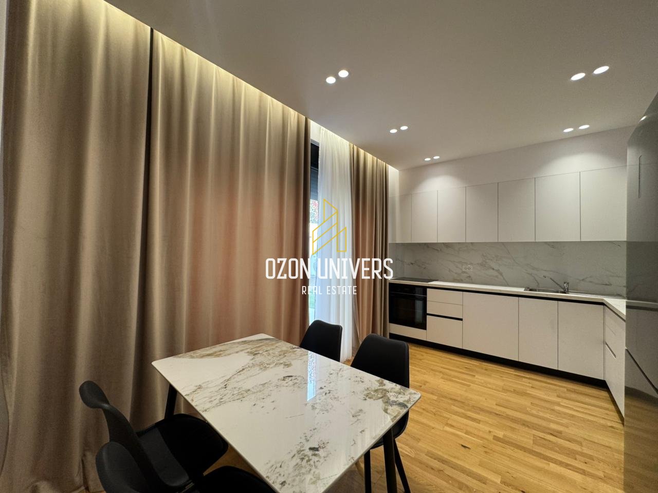 Vilë moderne për qira pranë TEG!