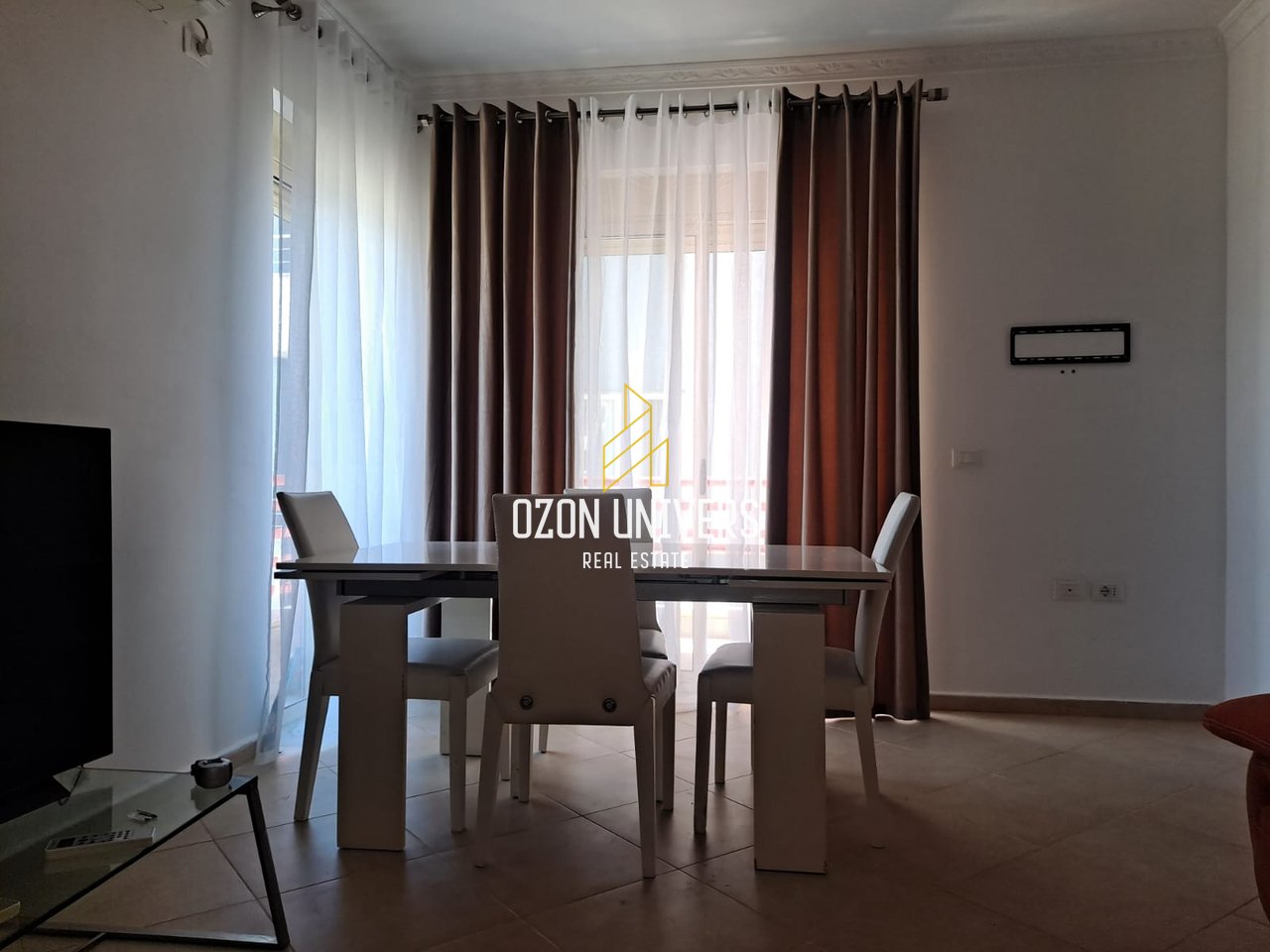Apartament 2+1 për shijte, tek Liqeni i Thatë!