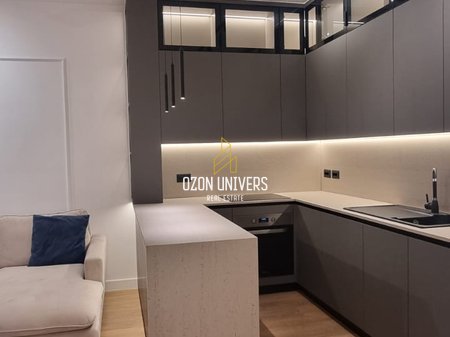 Apartament 2+1+parkim për qira, tek Oxhaku, përballë UET!