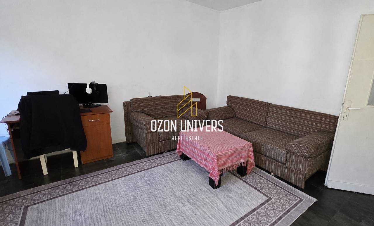 Apartament 1+1 për shitje, në Laprakë!