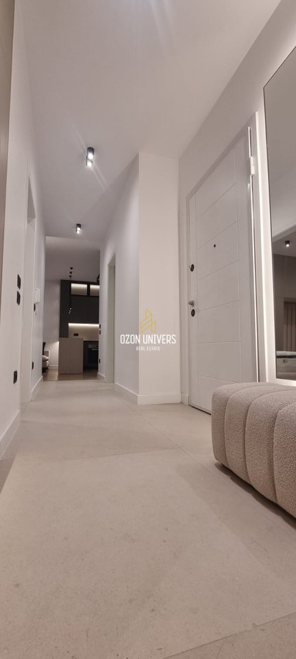 Apartament 2+1+parkim për qira, tek Oxhaku, përballë UET!