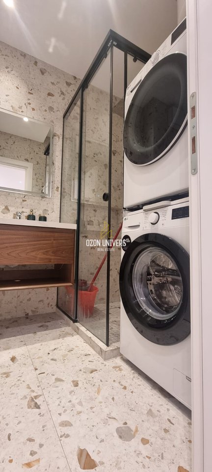 Apartament 2+1+parkim për qira, tek Oxhaku, përballë UET!