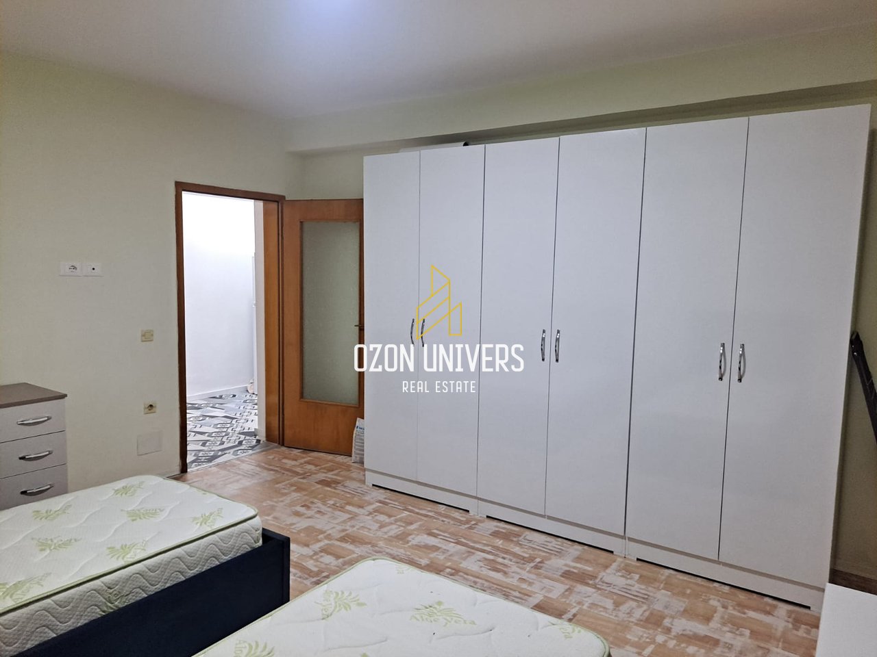 Apartament 2+1 për qira, tek Ish restorant Durrësi