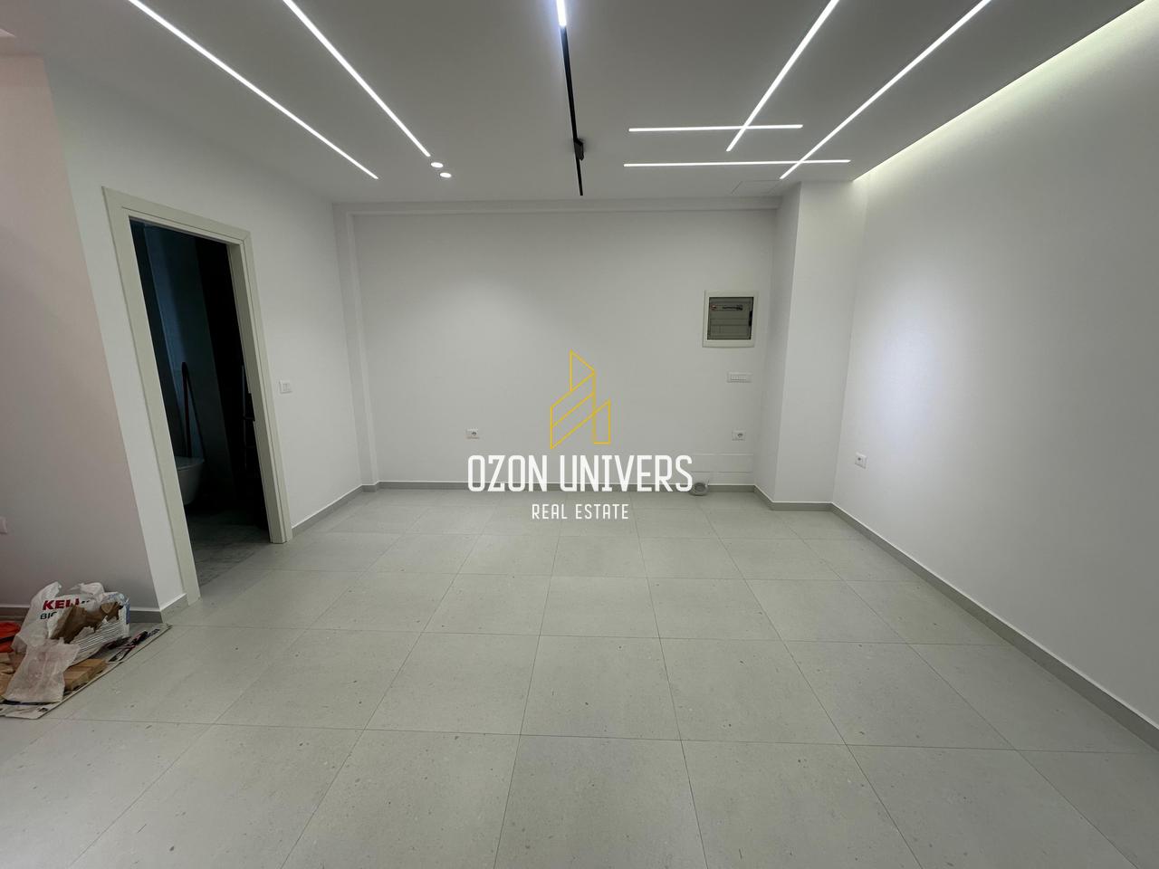 Locale commerciale duplex in affitto, Comune di Parigi !