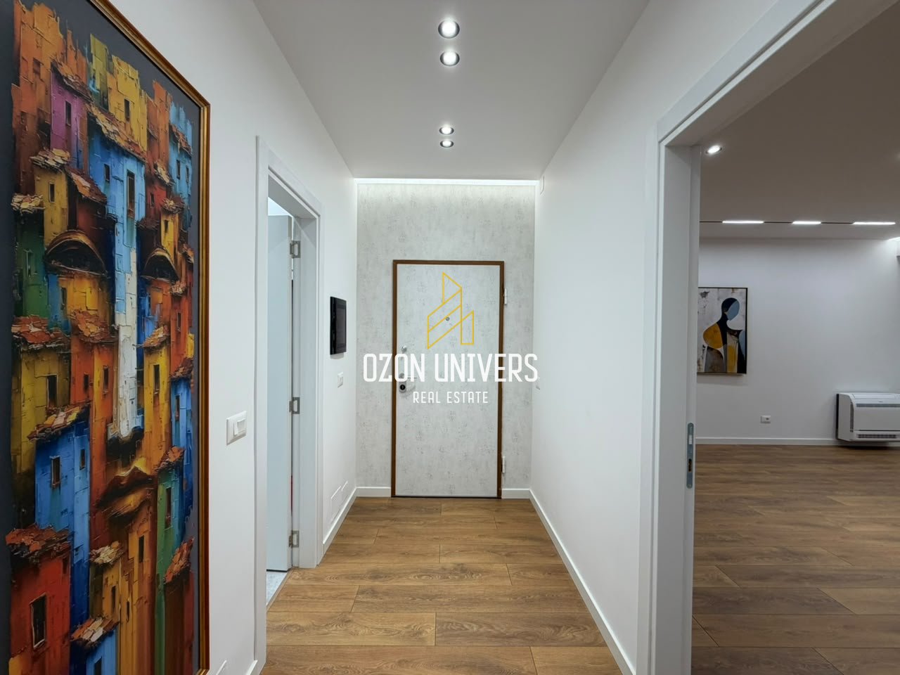 Appartamento 2+1 in vendita in Via Eduard Mano, Zoo!