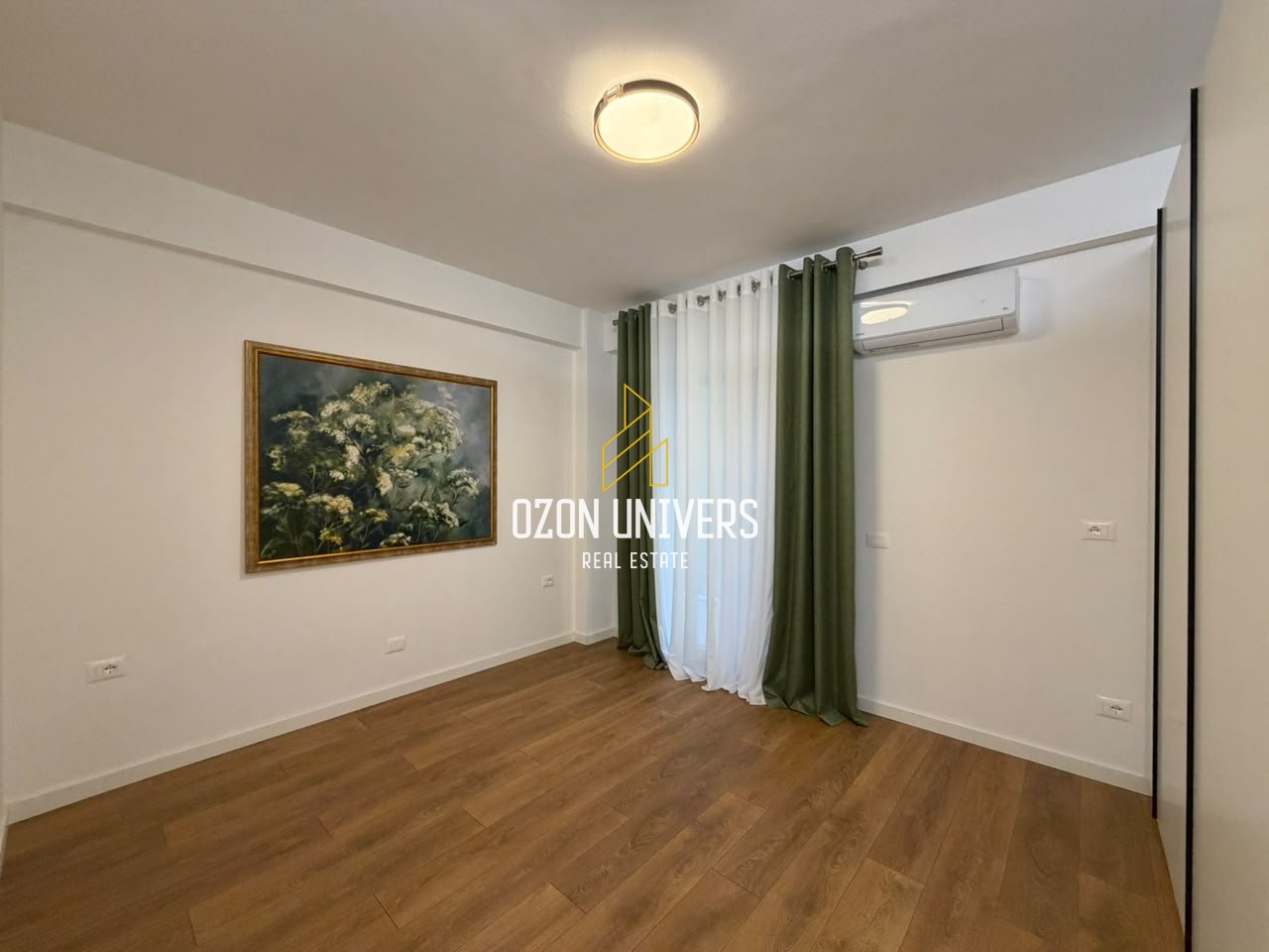 Appartamento 2+1 in vendita in Via Eduard Mano, Zoo!