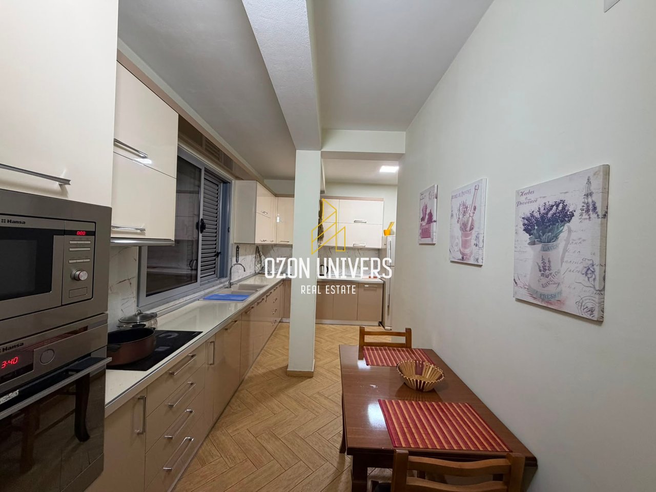 Apartament 3+1+2 për qira ( kat vile ), Laprakë, Rruga Dritan Hoxha.