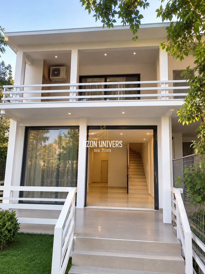 Villa for sale on the coast, at Lura 1, Lalzi Bay!