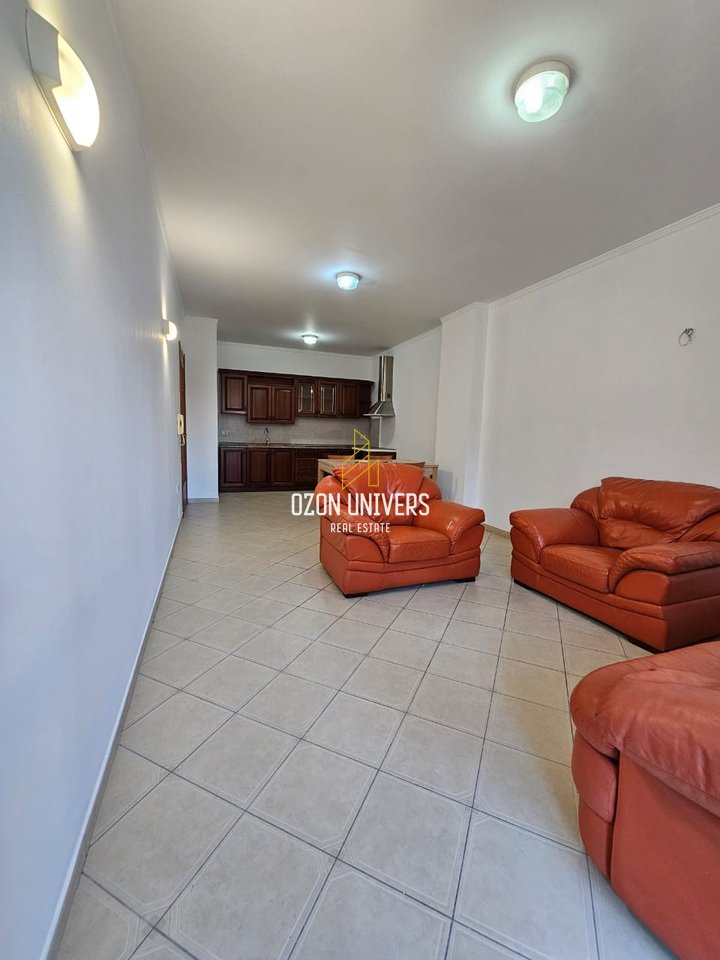 Apartament 1+1 për shitje tek Rruga e Kavajës, pranë Delijorgjit!