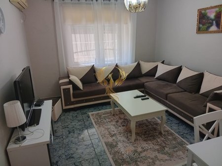 Jepet me qera apartament 2+1 Pazari i Ri