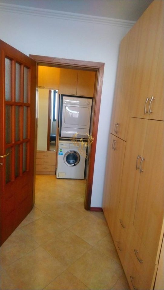 Jepet me qira apartament 2+1 ne Qender